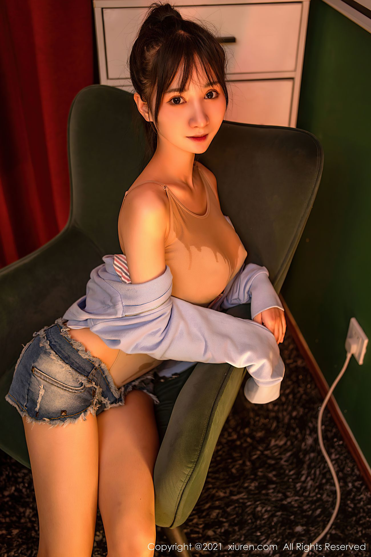 XIUREN秀人网 - XiuRen 美媛馆美女模特 - model写真第No.3567期小果冻儿|柠檬皮